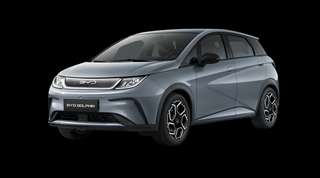 Schräge Frontansicht auf einen BYD Dolphin Design, freigestellt