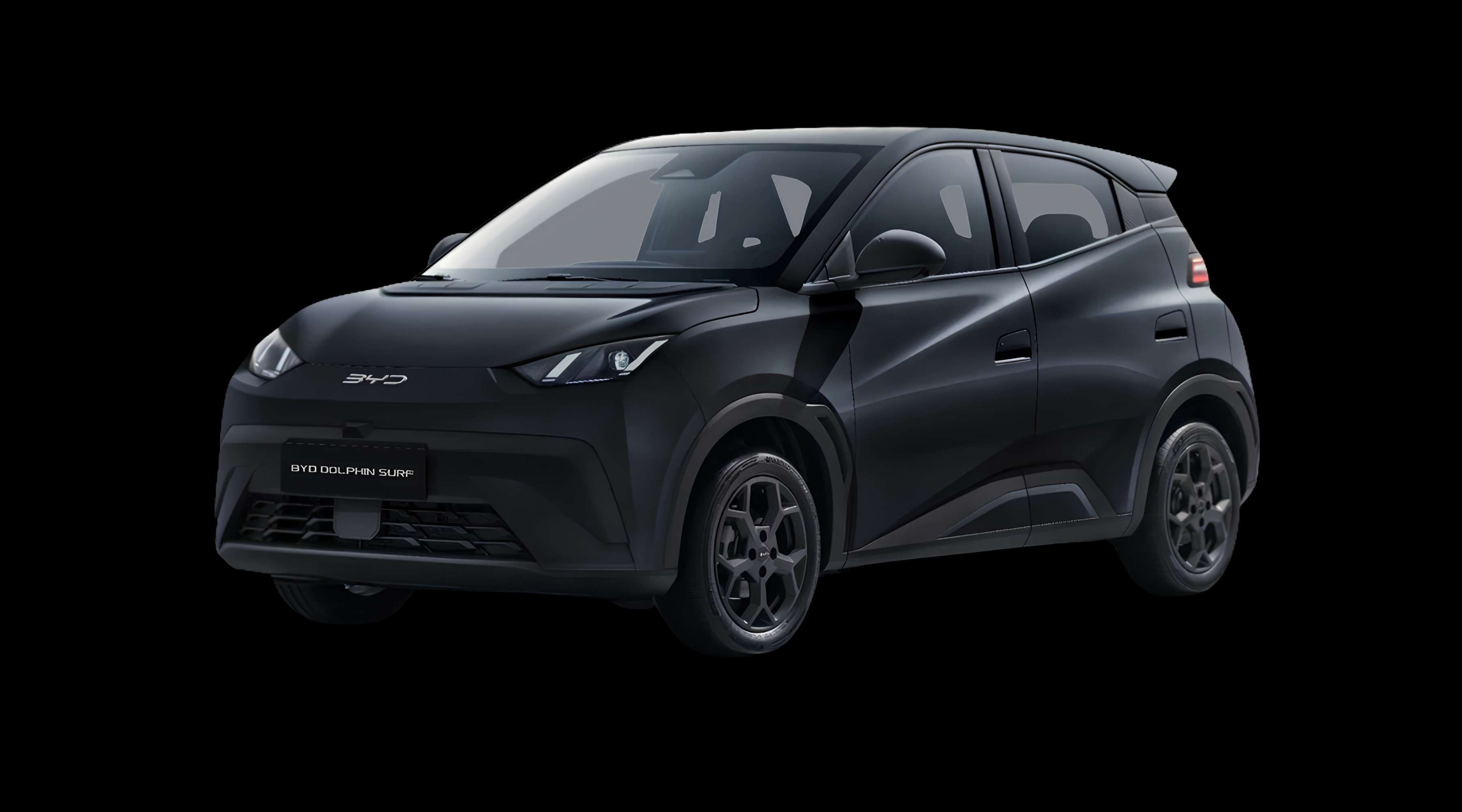 Schräge Frontansicht eines BYD Dolphin Surf, freigestellt