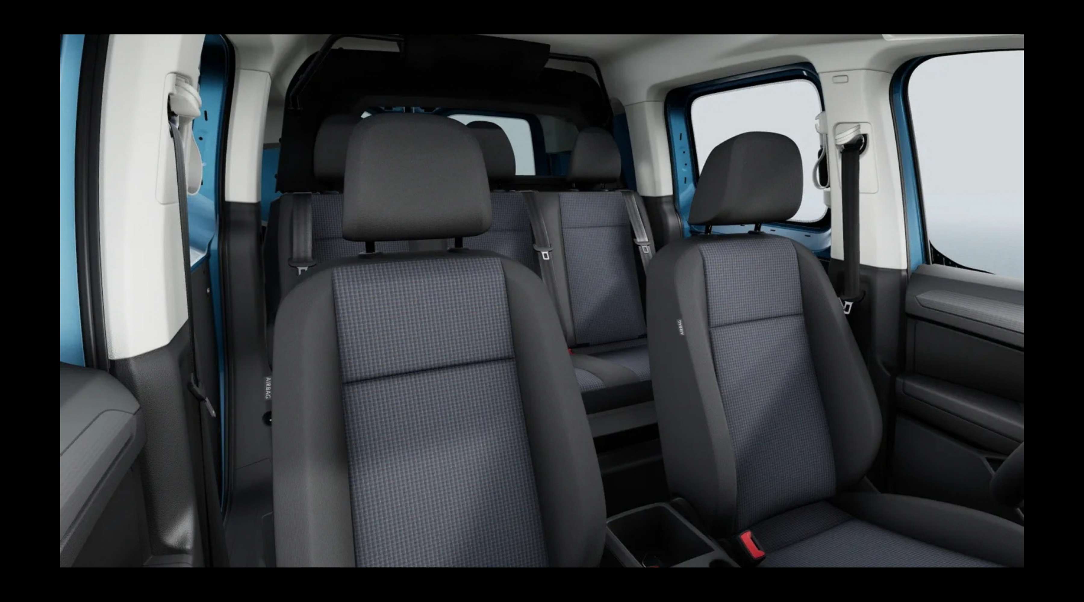 Vordersitze eines Volkswagen Caddy