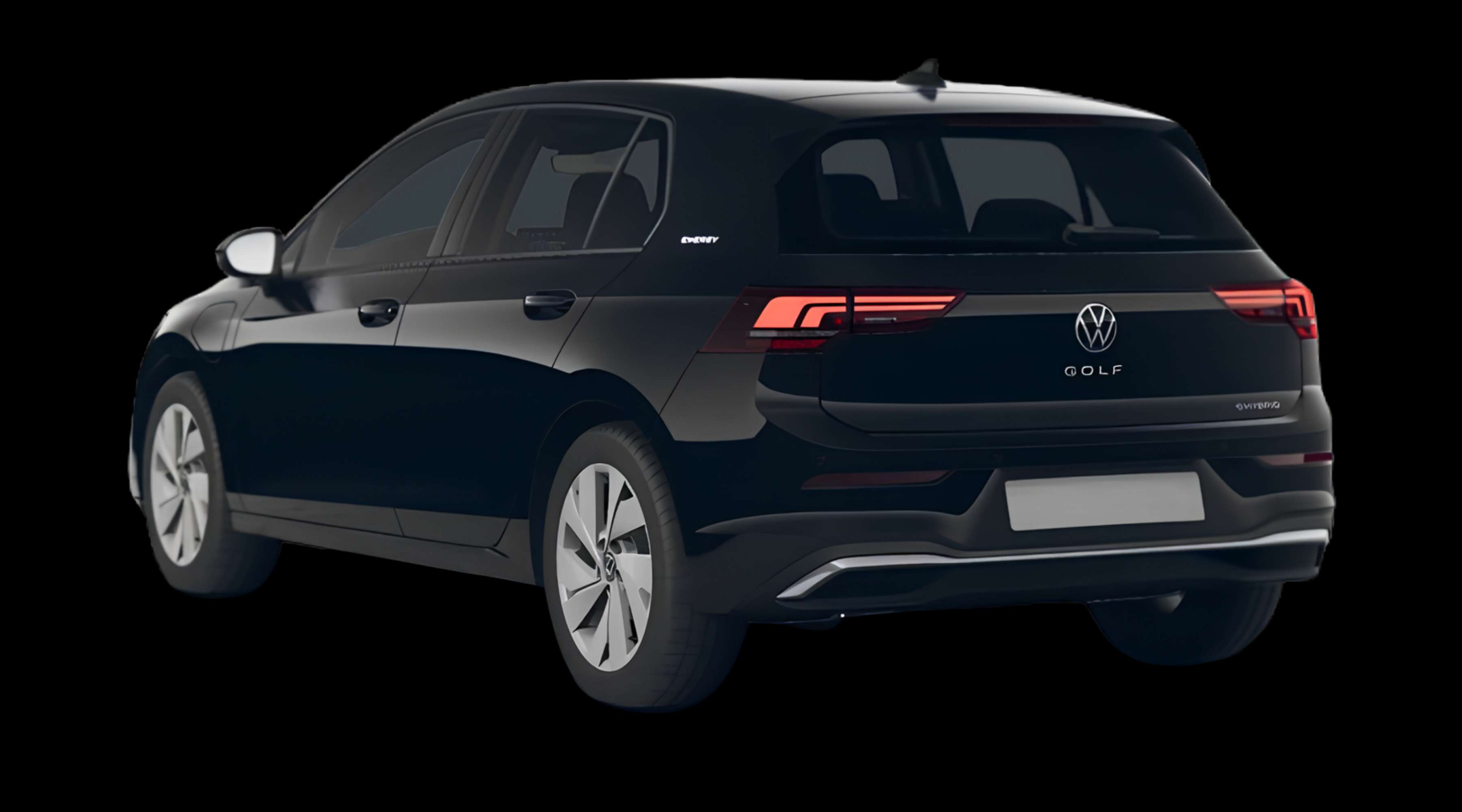 Schräge Heckansicht eines Volkswagen Golf, freigestellt