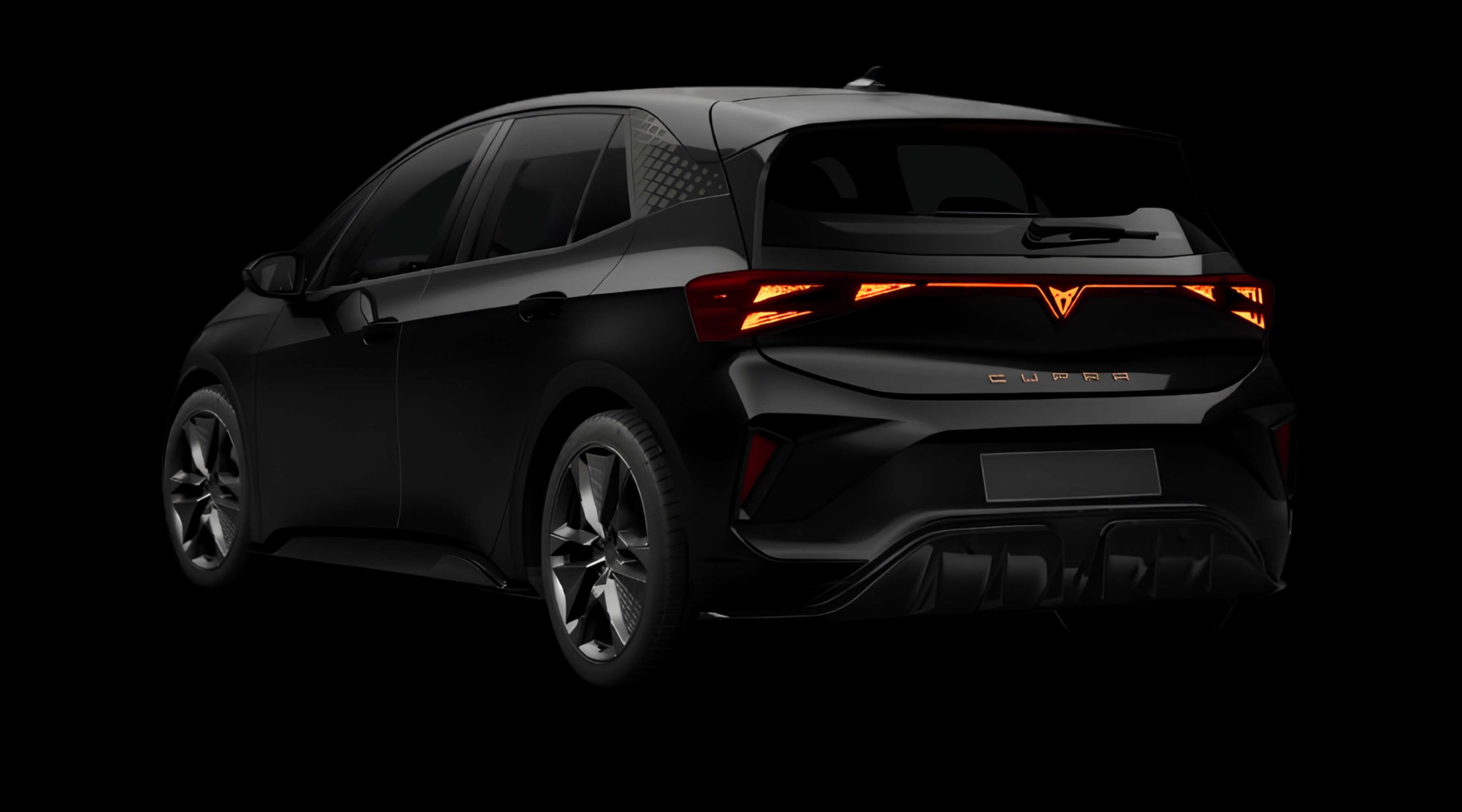 Schräge Heckansicht eines CUPRA Born, freigestellt
