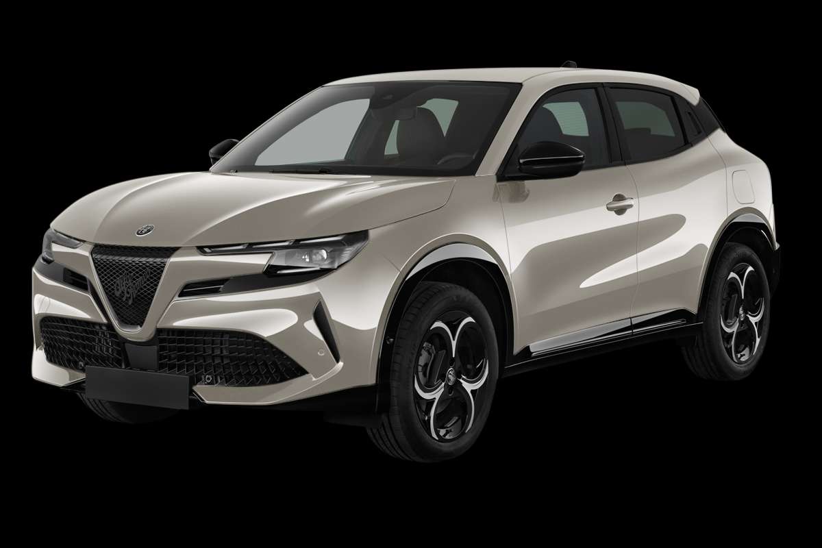 Schräge Frontansicht eines Alfa Romeo Junior, freigestellt