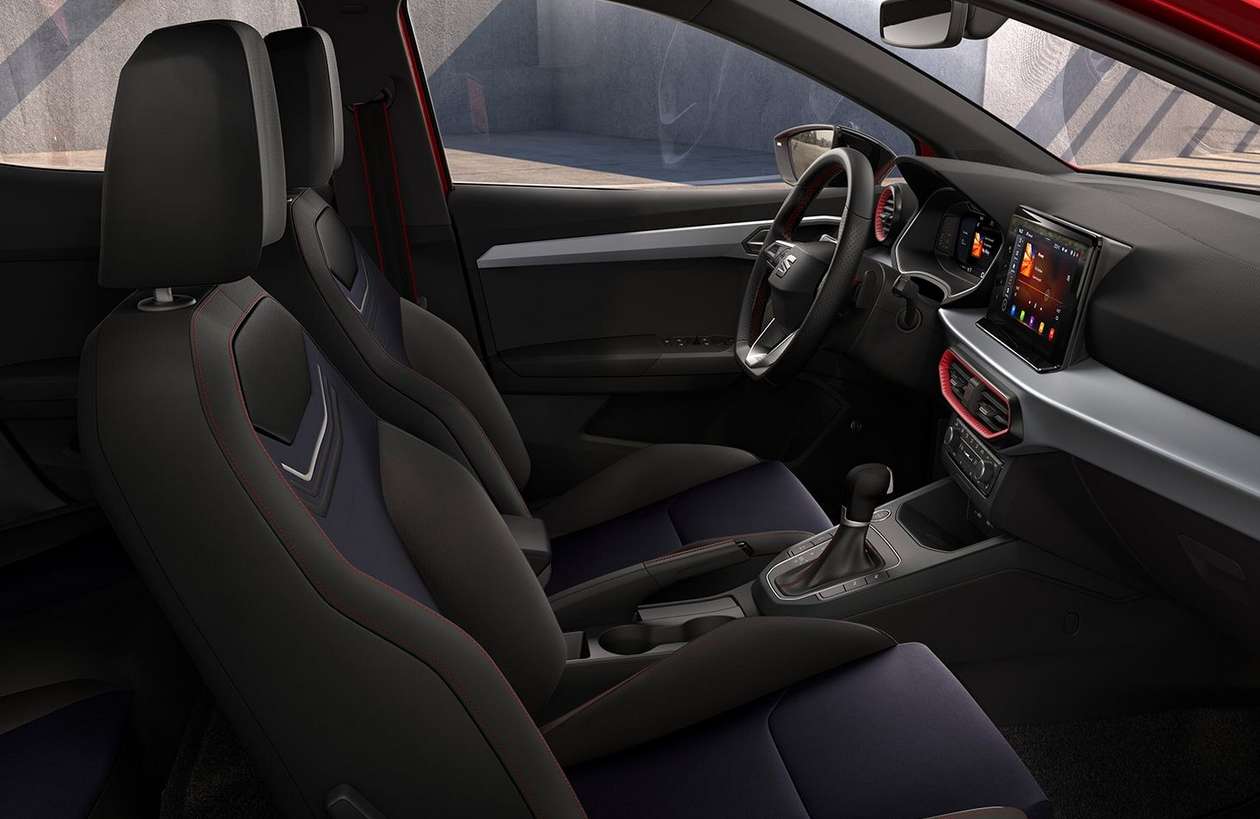 Ansicht der Frontsitze eines SEAT Ibiza