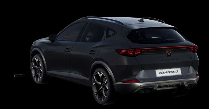 Schräge Heckansicht auf einen CUPRA Formentor, freigestellt