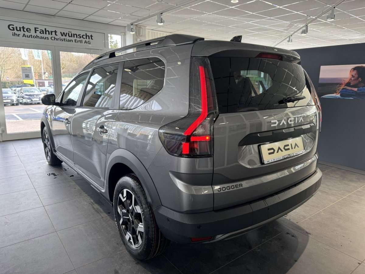 Fahrzeugbild eines Dacia Jogger