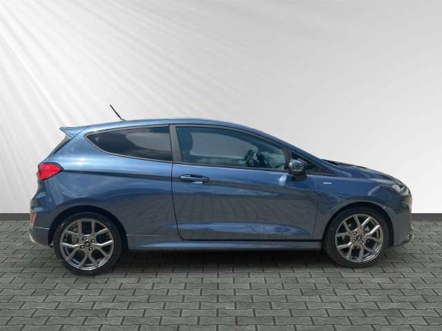 Fahrzeugbild eines Ford Fiesta