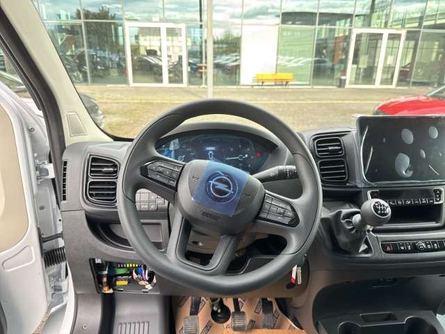 Fahrzeugbild eines Opel Movano