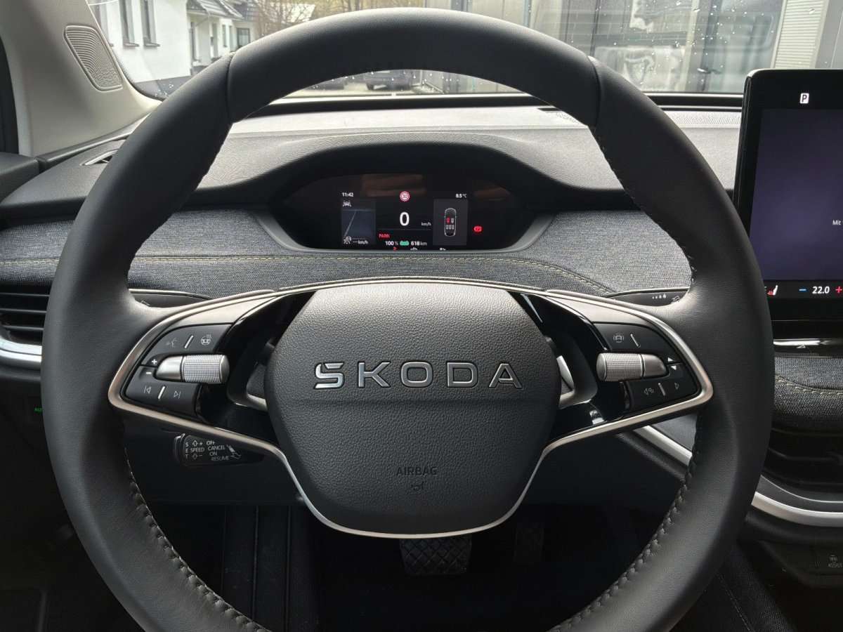 Fahrzeugbild eines Skoda ELROQ