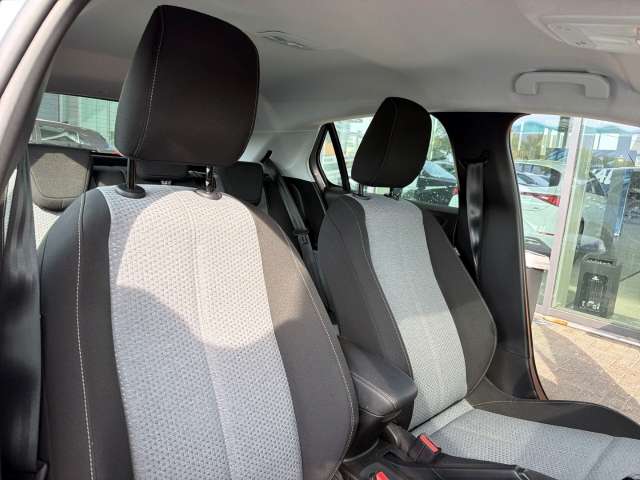 Fahrzeugbild eines Opel Corsa