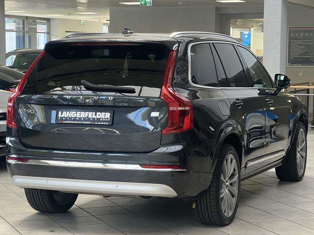 Fahrzeugbild eines Volvo XC90