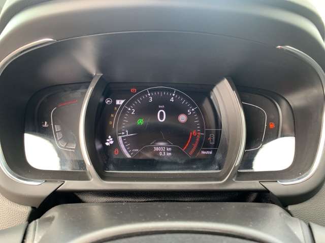 Fahrzeugbild eines Renault Grand Scénic