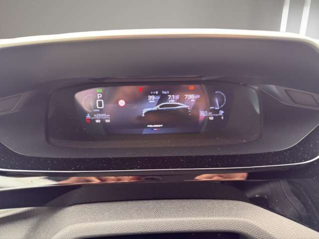 Fahrzeugbild eines Peugeot 408