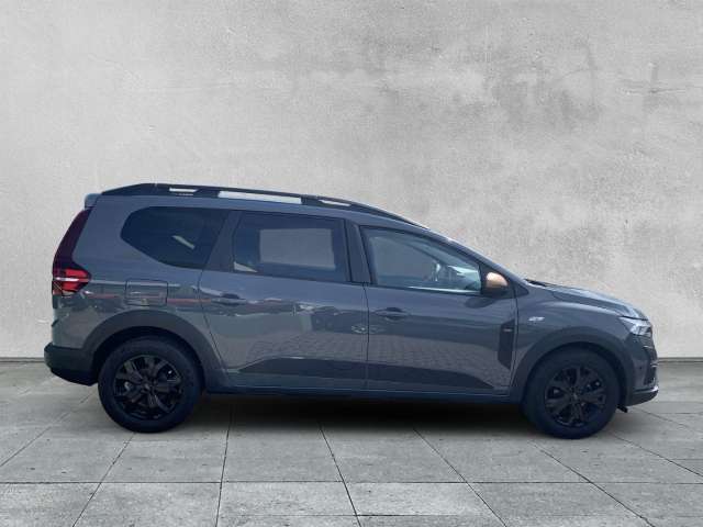 Fahrzeugbild eines Dacia Jogger