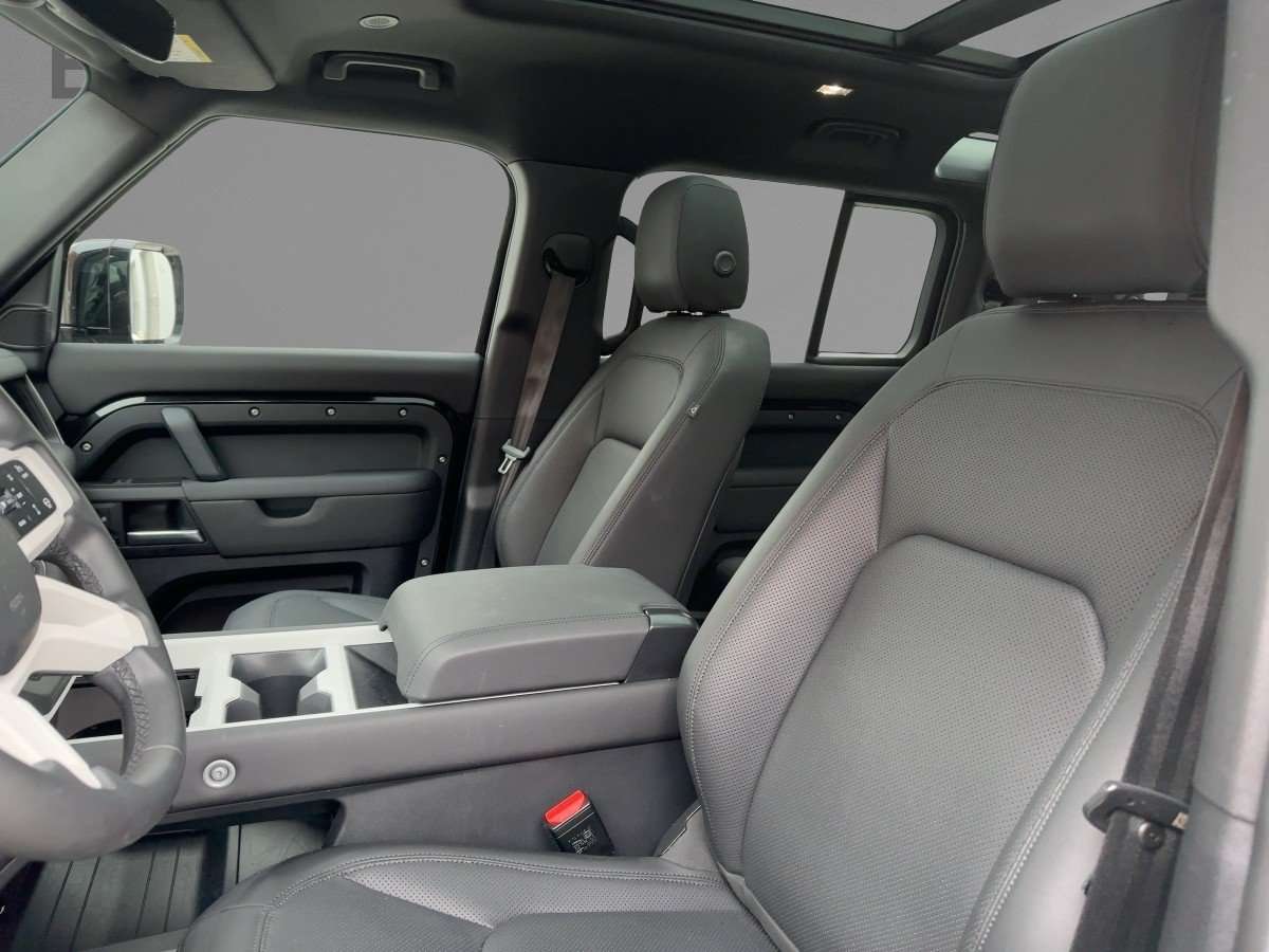 Fahrzeugbild eines Land Rover Defender