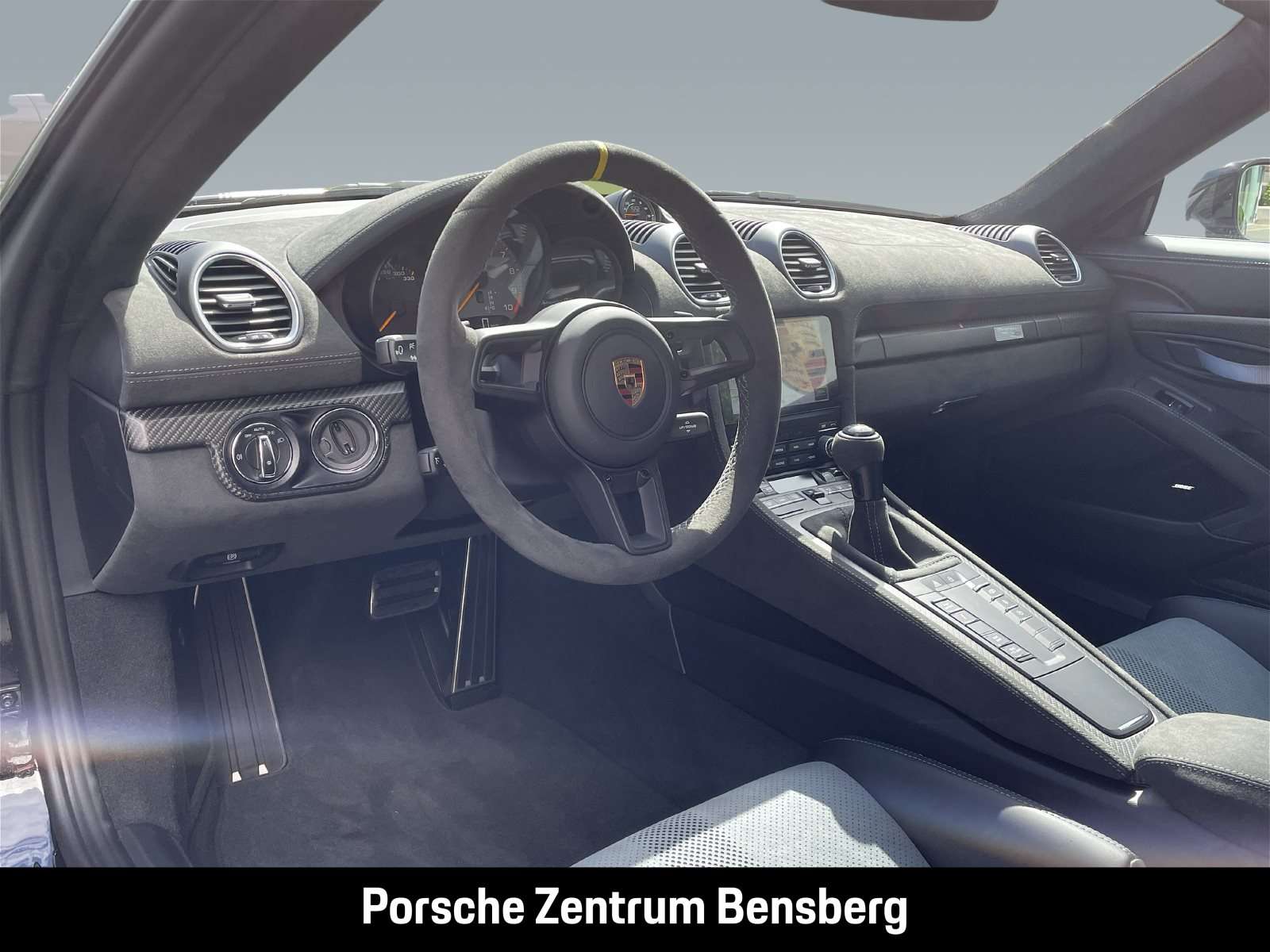 Fahrzeugbild eines Porsche Cayman