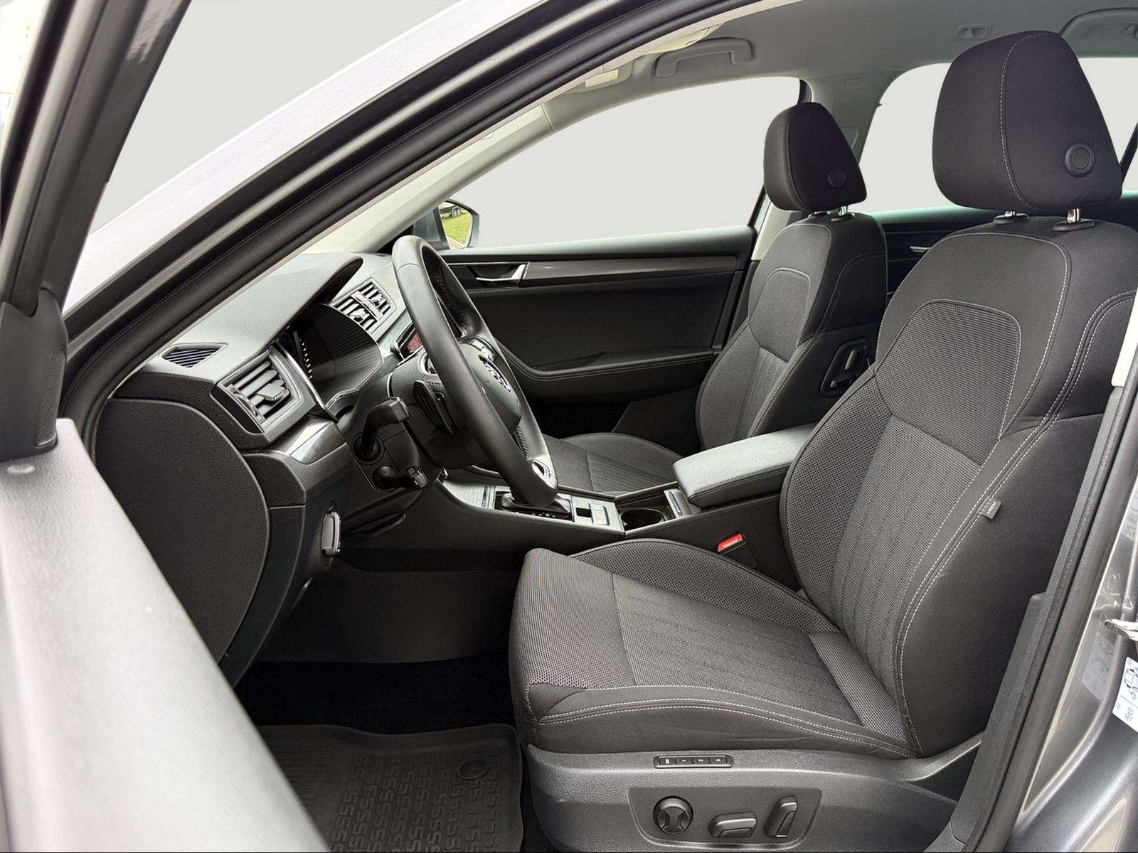 Fahrzeugbild eines Skoda Superb