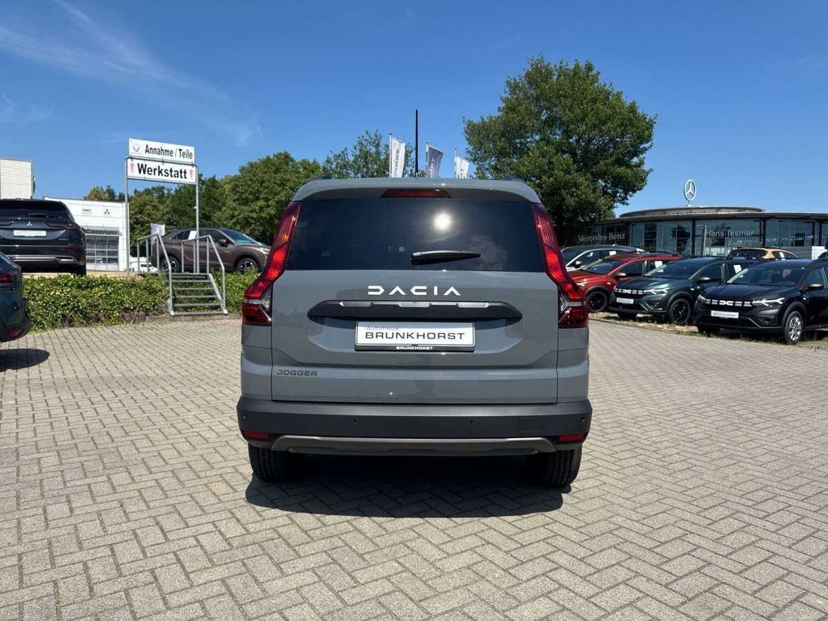 Fahrzeugbild eines Dacia Jogger