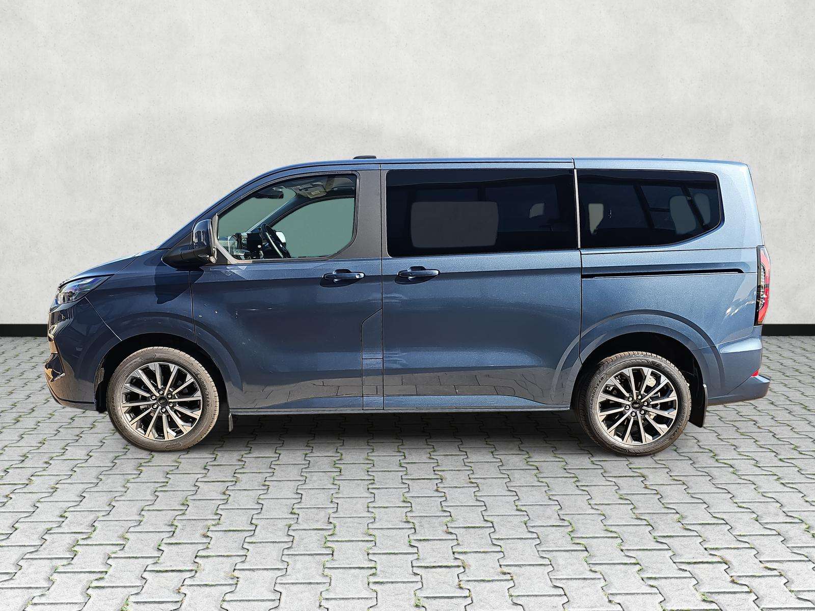 Fahrzeugbild eines Ford Tourneo Custom