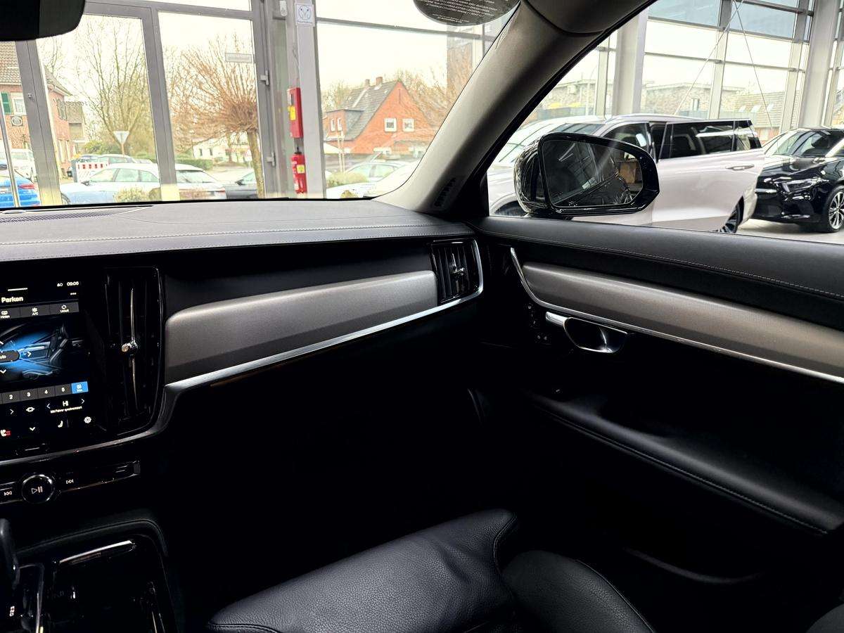 Fahrzeugbild eines Volvo V90