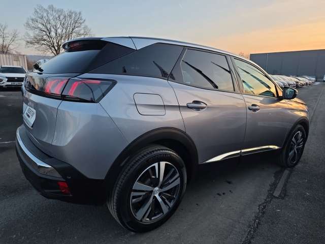 Fahrzeugbild eines Peugeot 3008