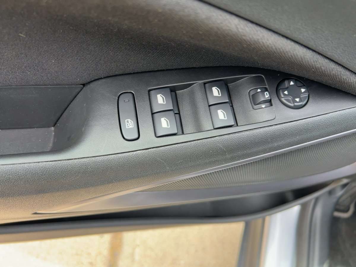 Fahrzeugbild eines Opel Crossland X