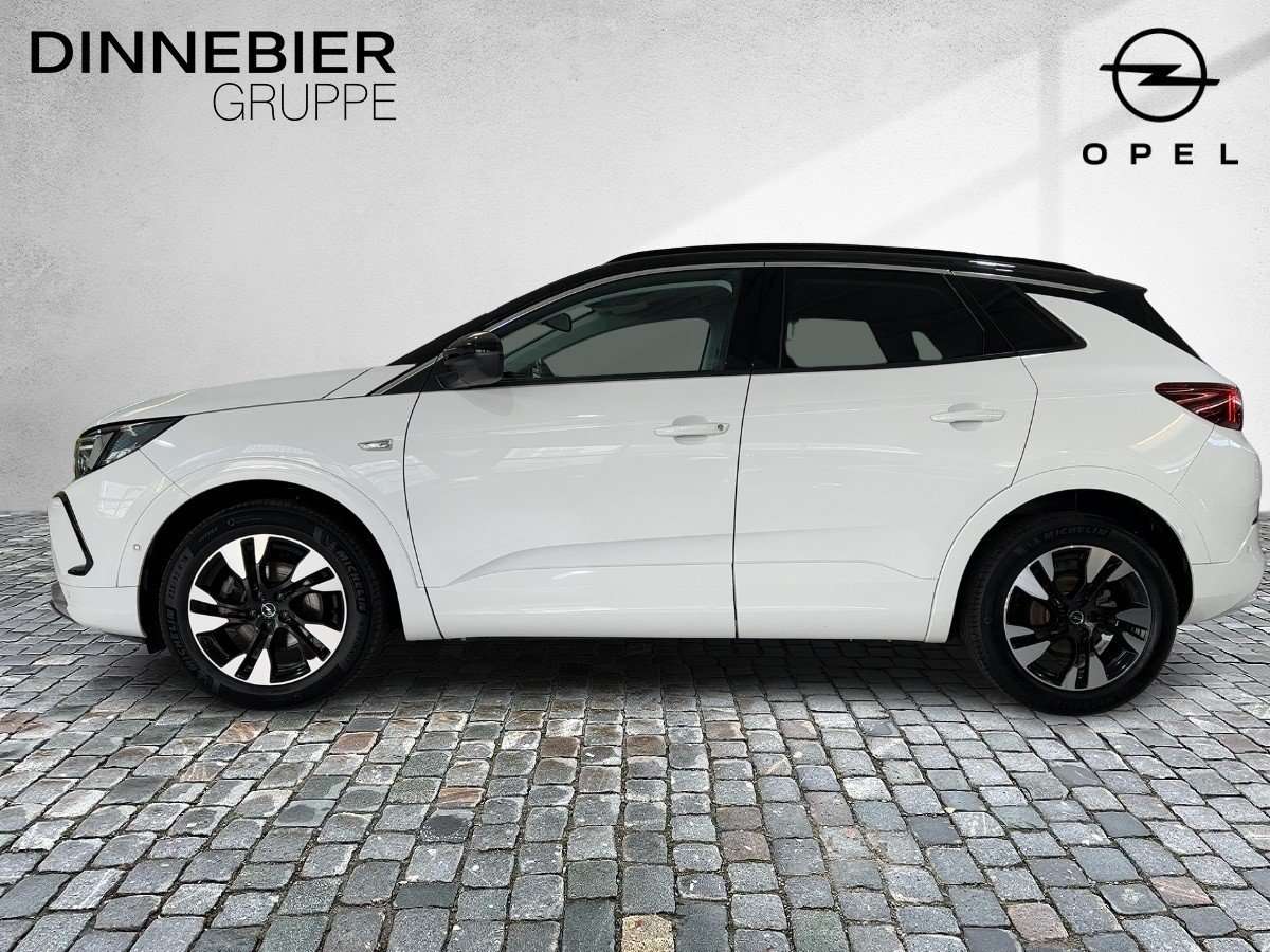 Fahrzeugbild eines Opel Grandland X