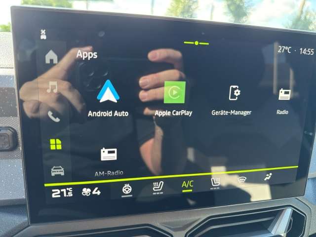 Fahrzeugbild eines Dacia Duster