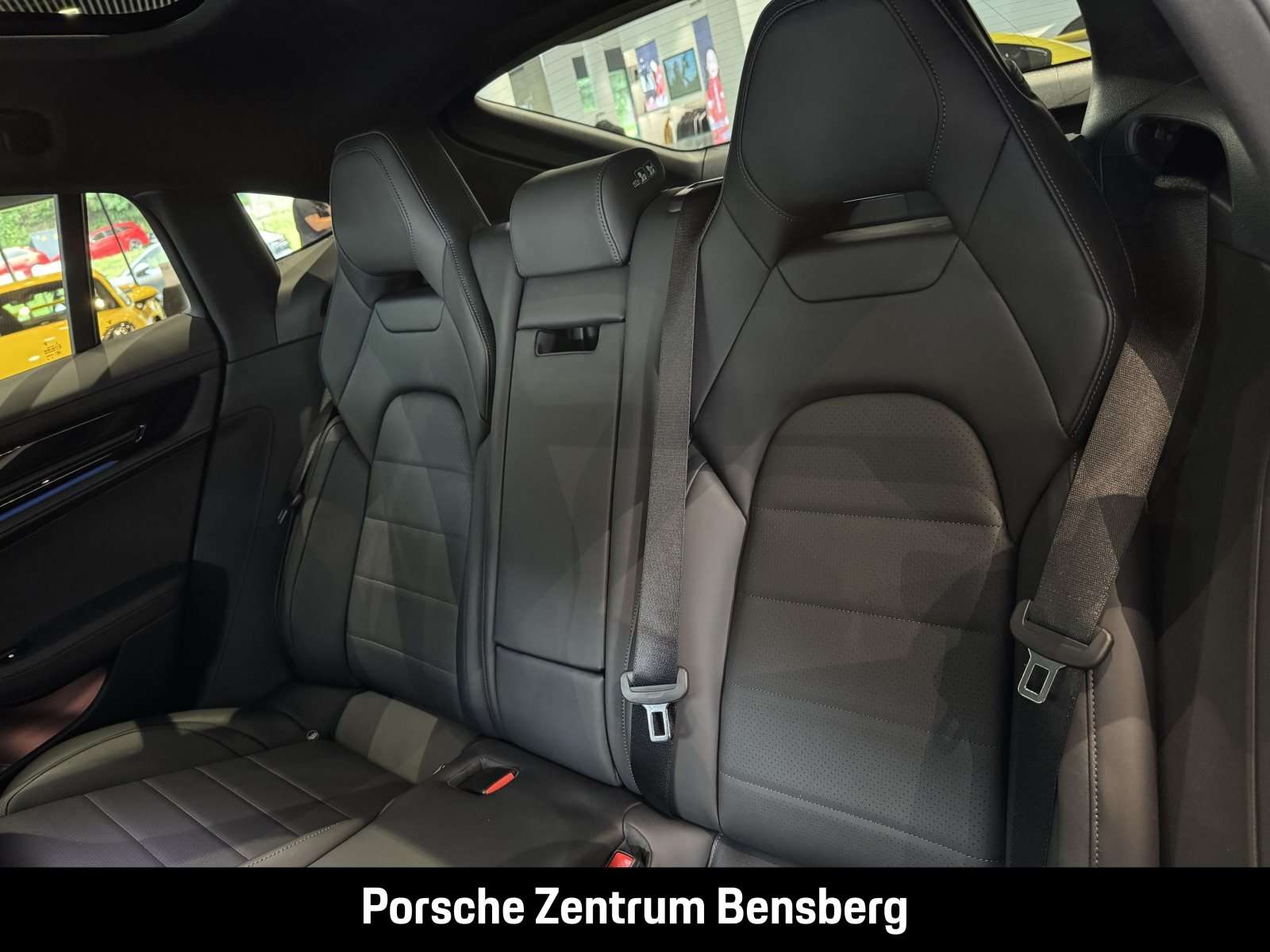 Fahrzeugbild eines Porsche Panamera