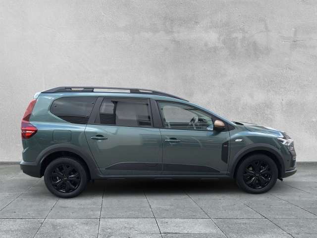 Fahrzeugbild eines Dacia Jogger