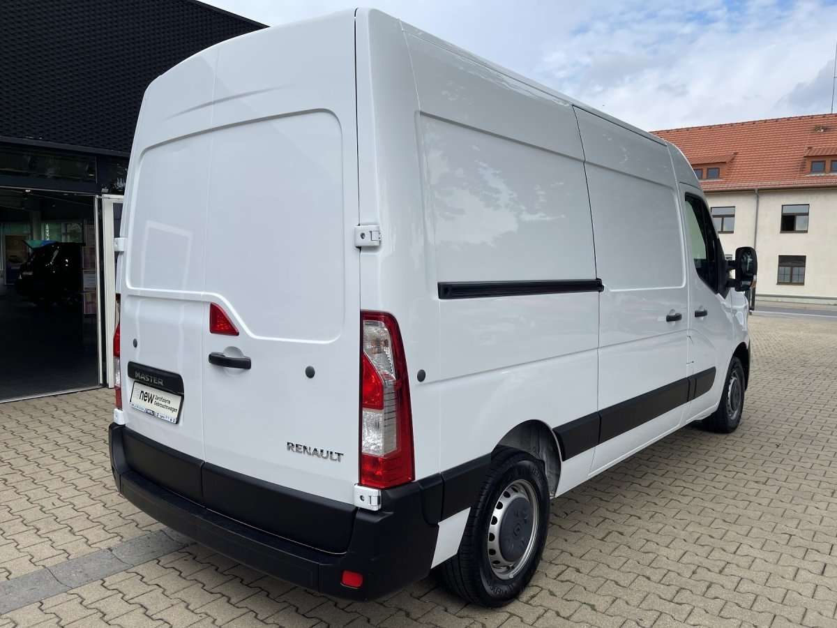 Fahrzeugbild eines Renault Master