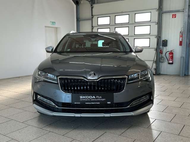 Fahrzeugbild eines Skoda Superb