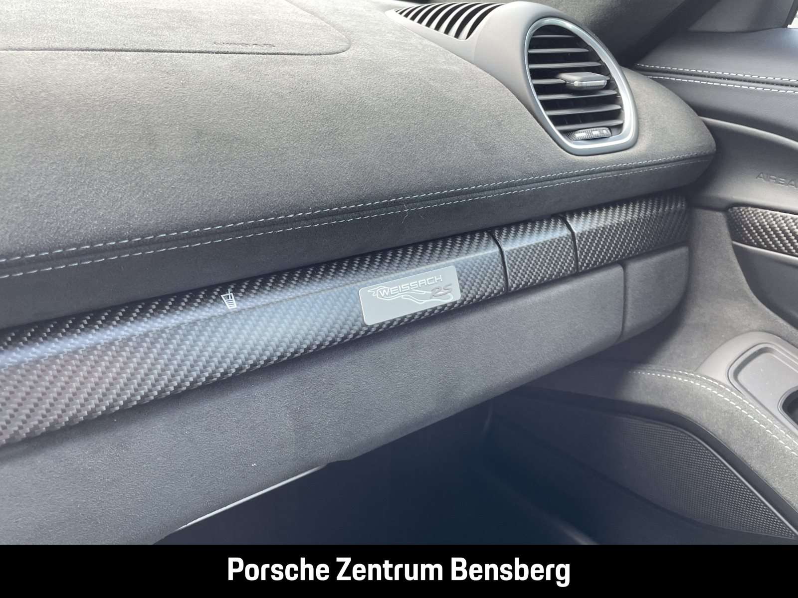 Fahrzeugbild eines Porsche Cayman