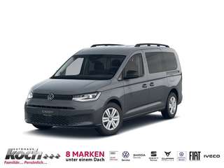 Schräge Frontansicht auf einen Volkswagen Caddy , freigestellt