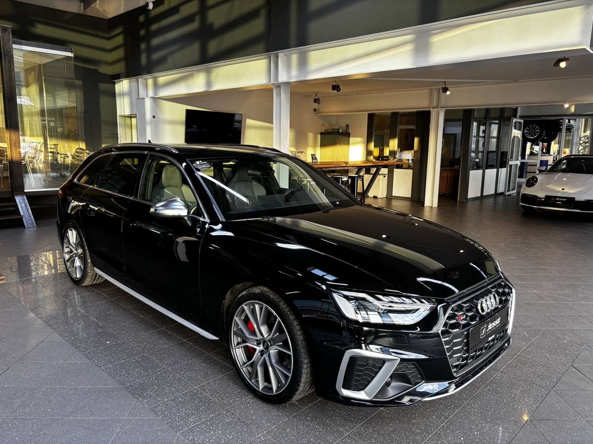 Fahrzeugbild eines Audi S4