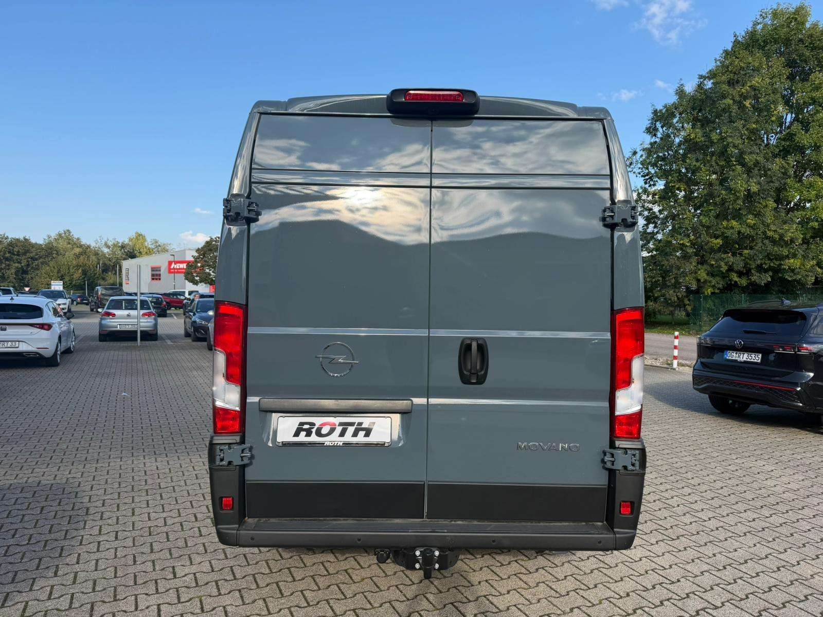 Fahrzeugbild eines Opel Movano