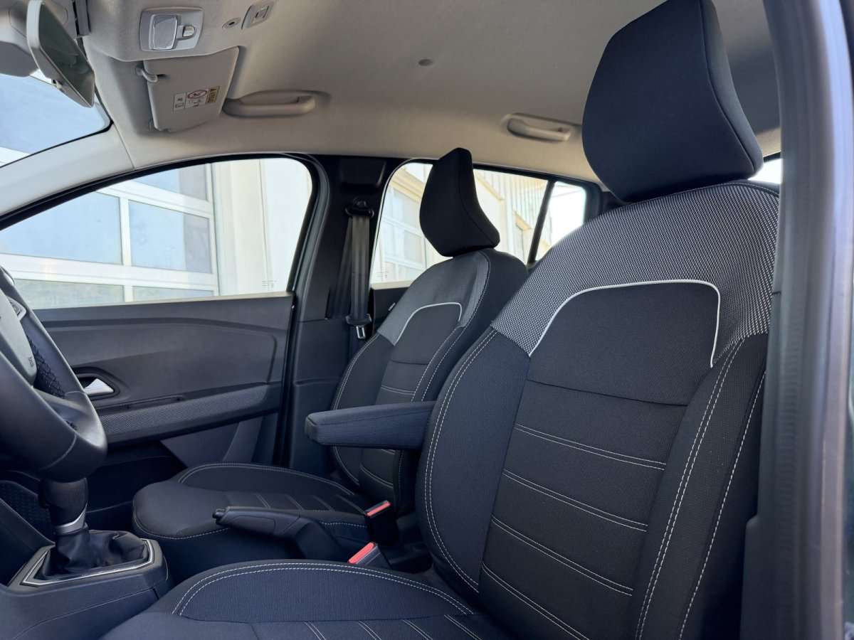 Fahrzeugbild eines Dacia Sandero