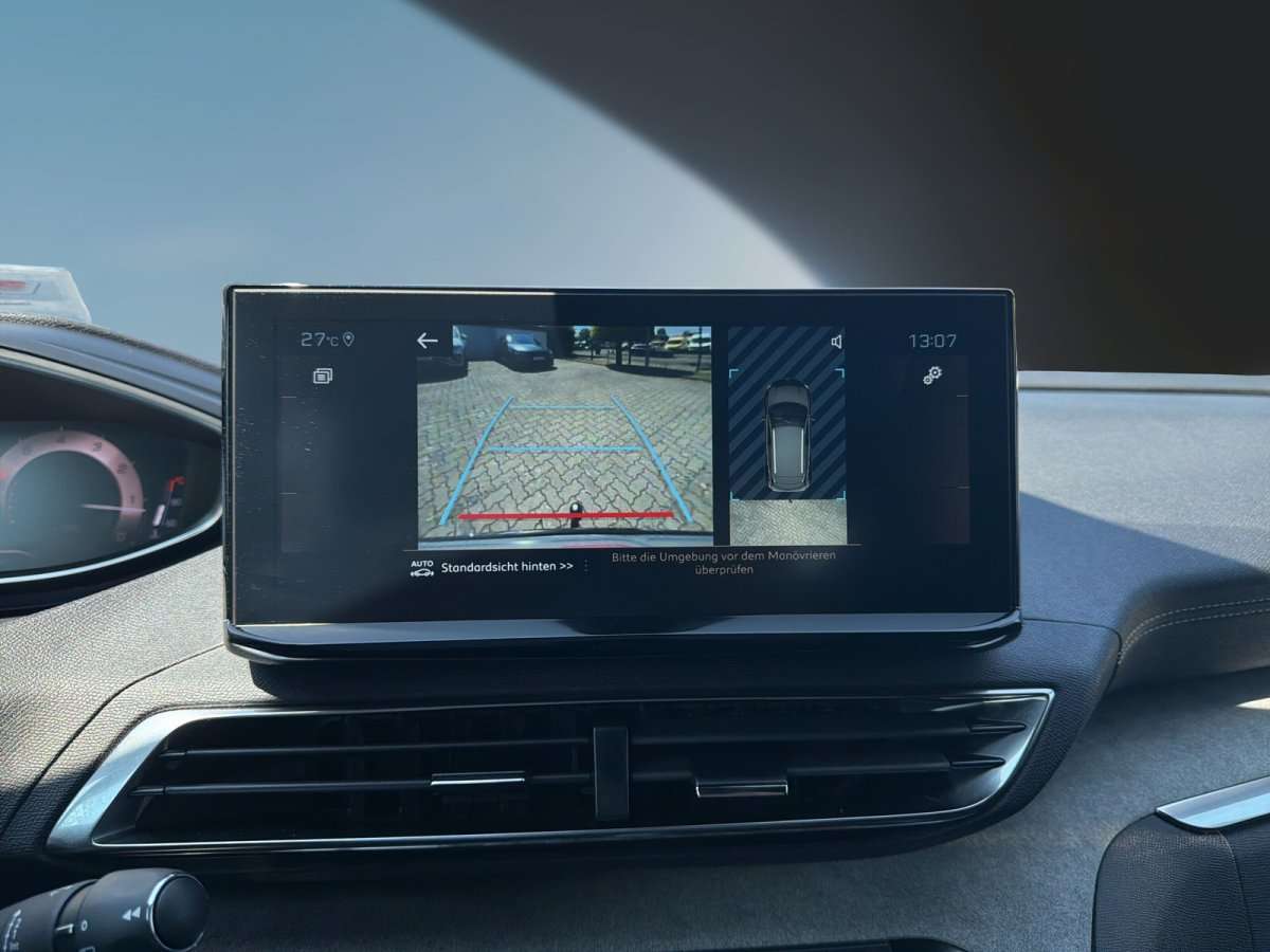 Fahrzeugbild eines Peugeot 3008