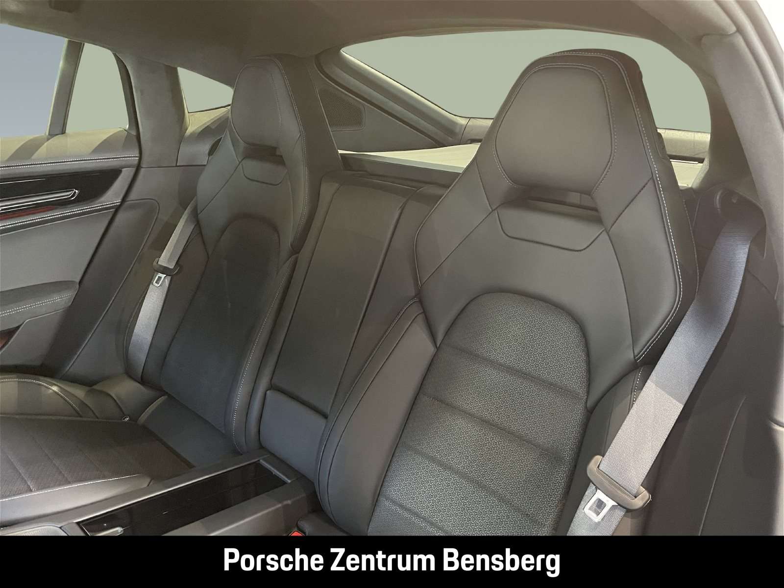 Fahrzeugbild eines Porsche Panamera
