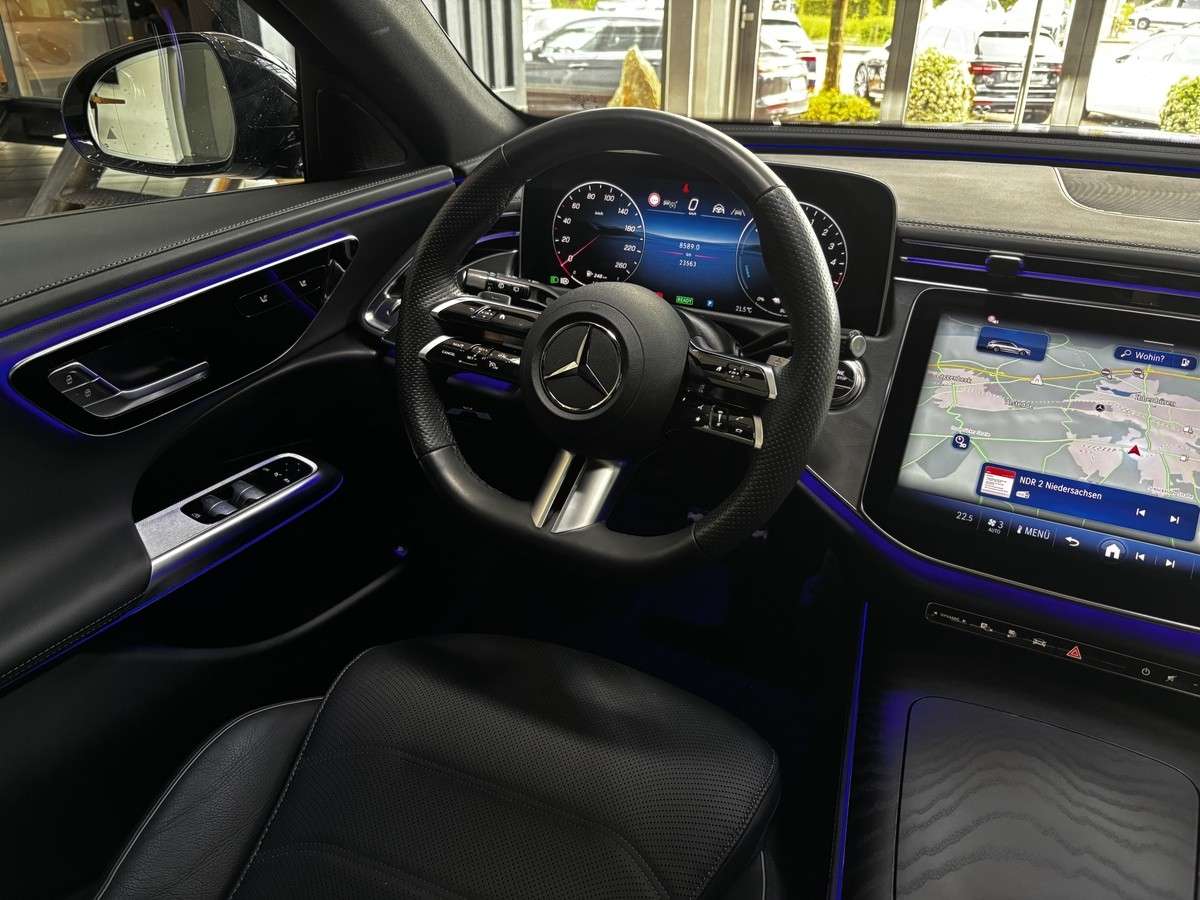 Fahrzeugbild eines Mercedes-Benz E-Klasse