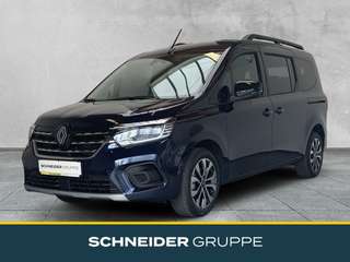 Schräge Frontansicht auf einen Renault Kangoo , freigestellt