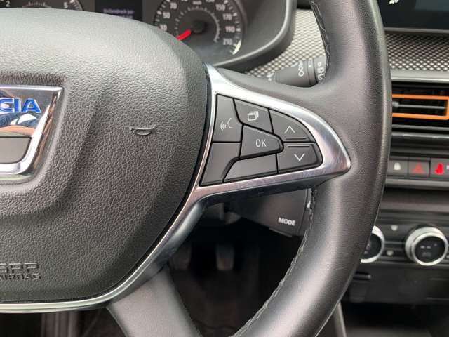 Fahrzeugbild eines Dacia Sandero