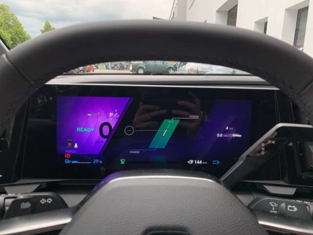 Fahrzeugbild eines Renault Megane E-TECH