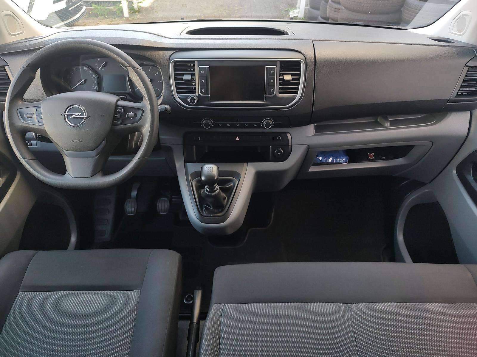 Fahrzeugbild eines Opel Vivaro
