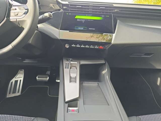Fahrzeugbild eines Peugeot 408