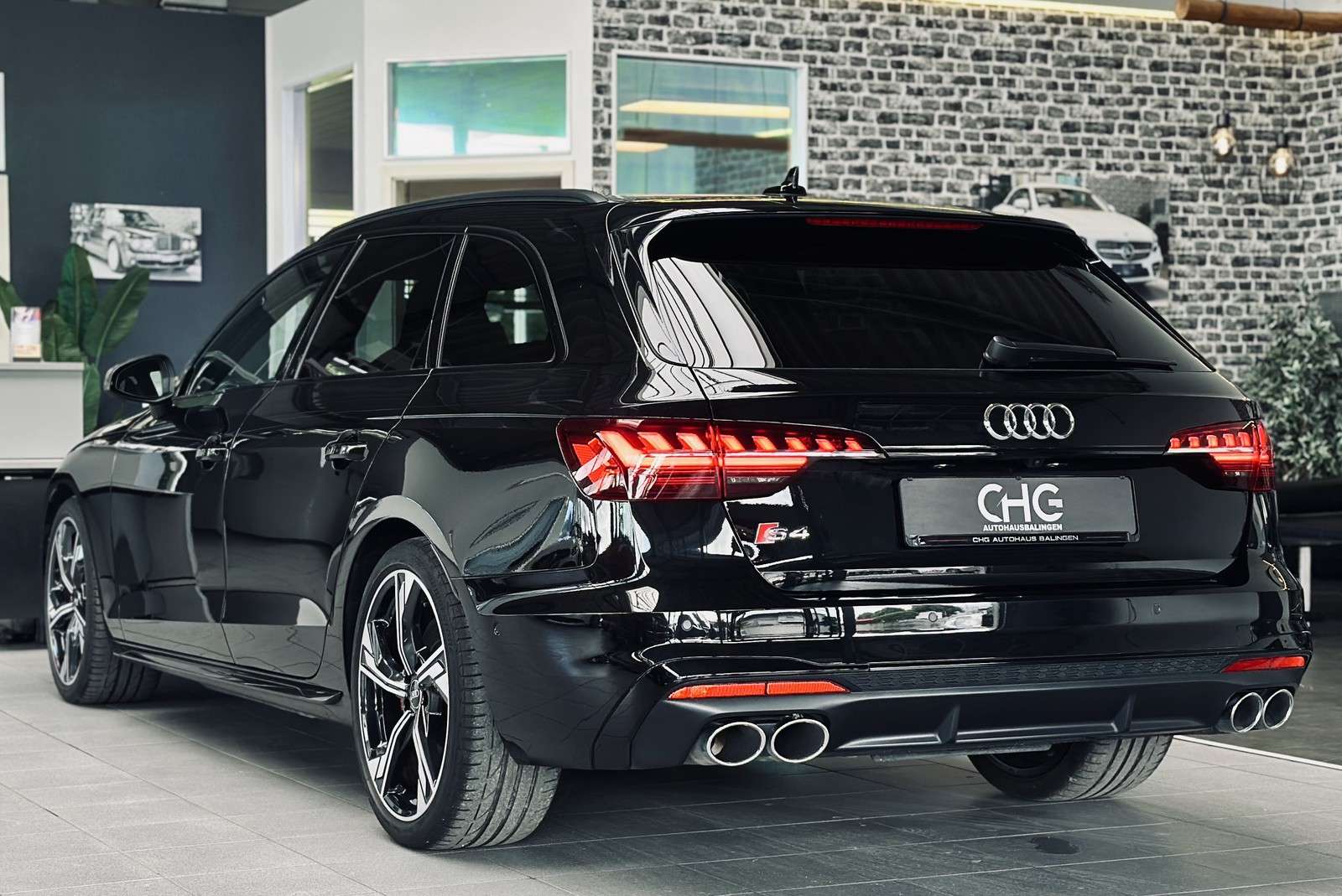 Fahrzeugbild eines Audi S4