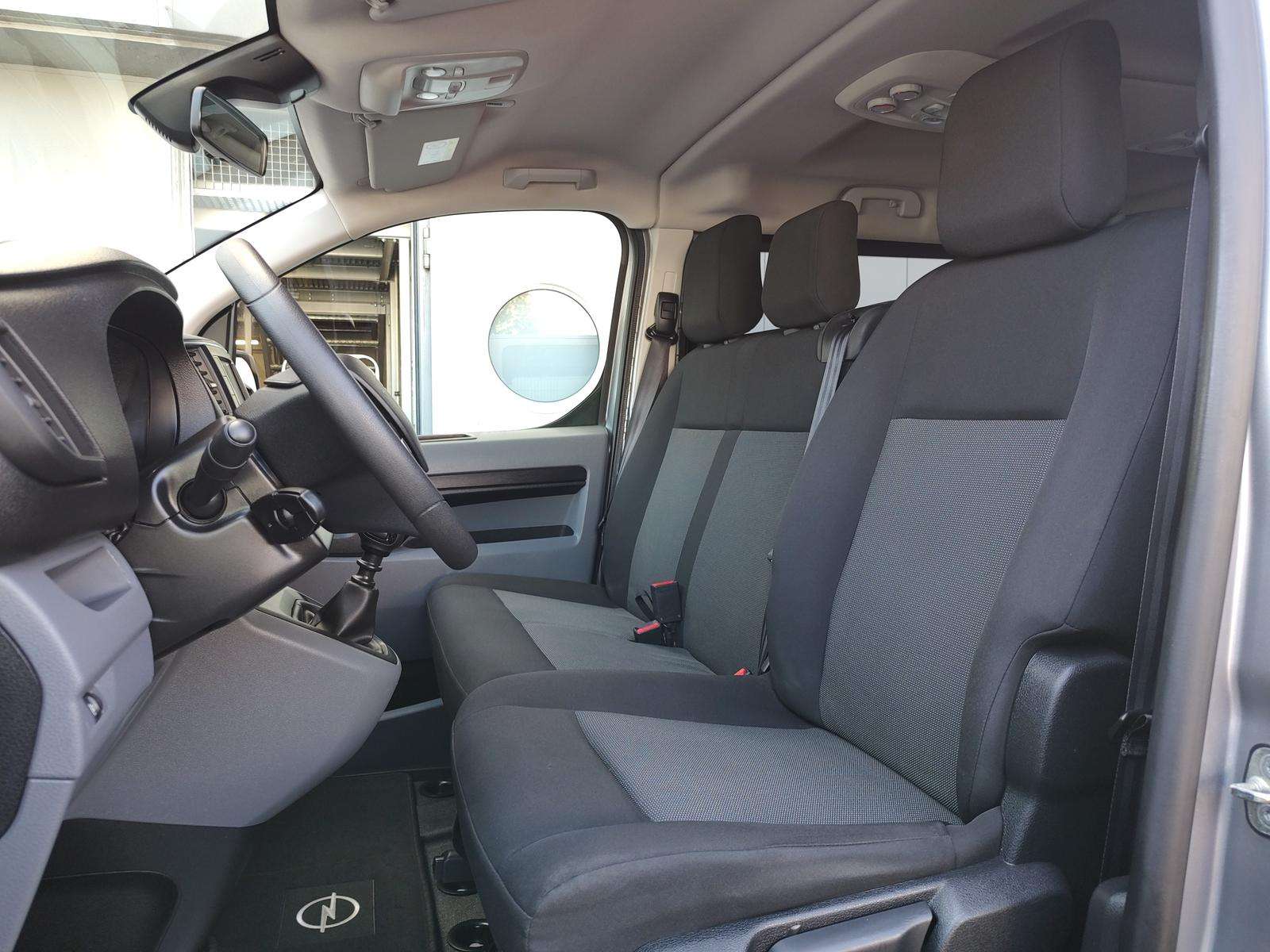 Fahrzeugbild eines Opel Vivaro
