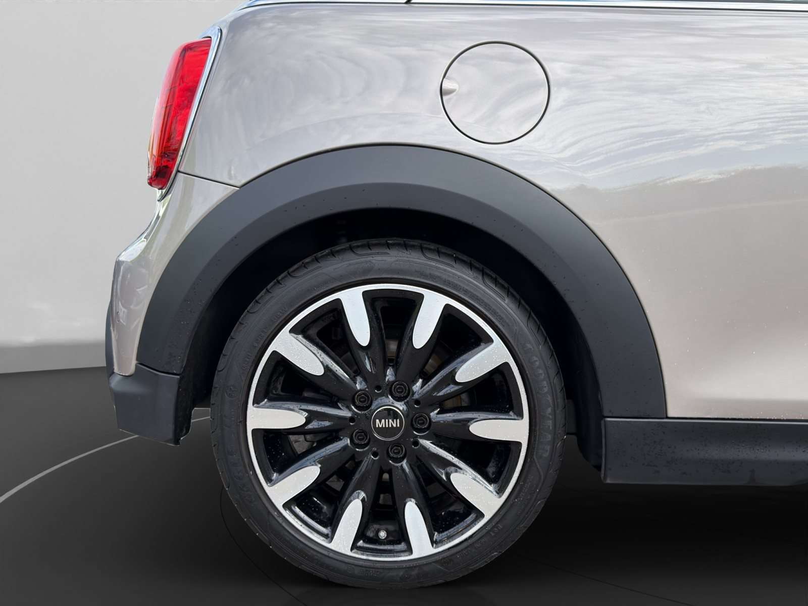 Fahrzeugbild eines MINI COOPER