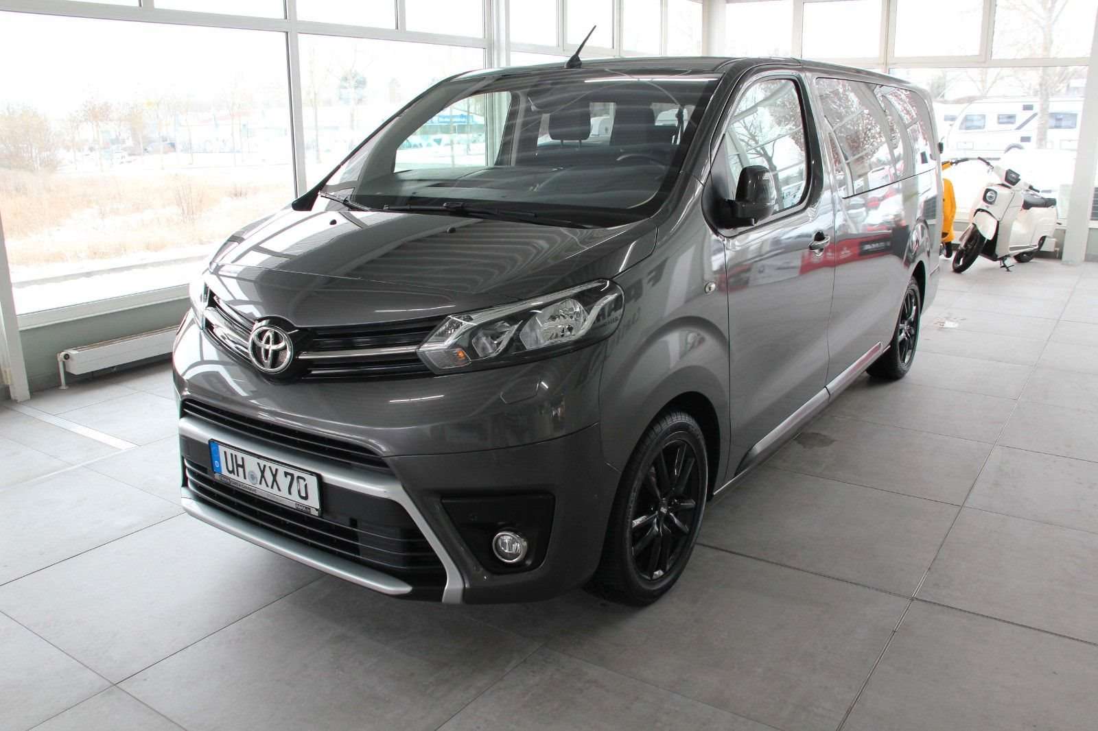 Fahrzeugbild eines Toyota Proace
