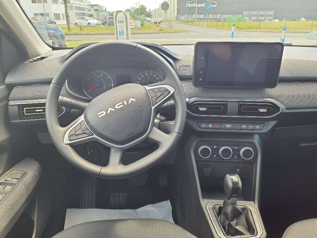 Fahrzeugbild eines Dacia Sandero