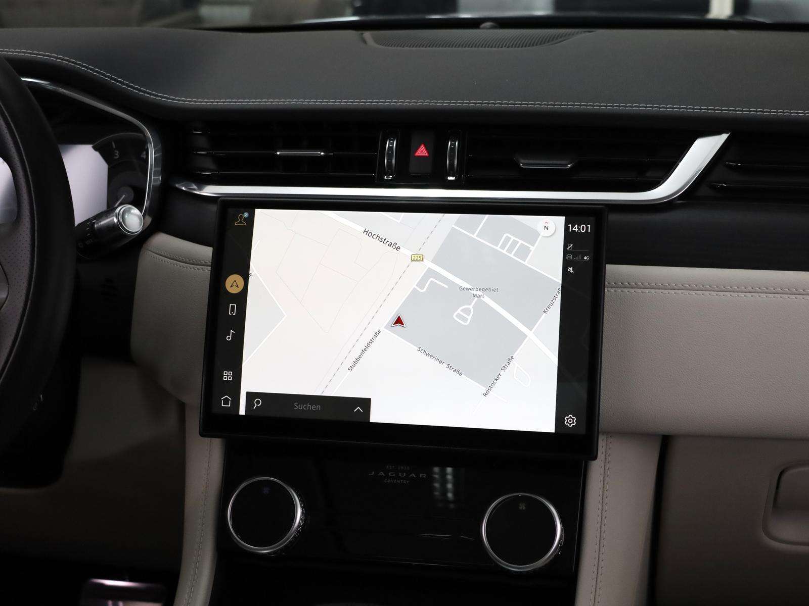Fahrzeugbild eines Jaguar F-PACE
